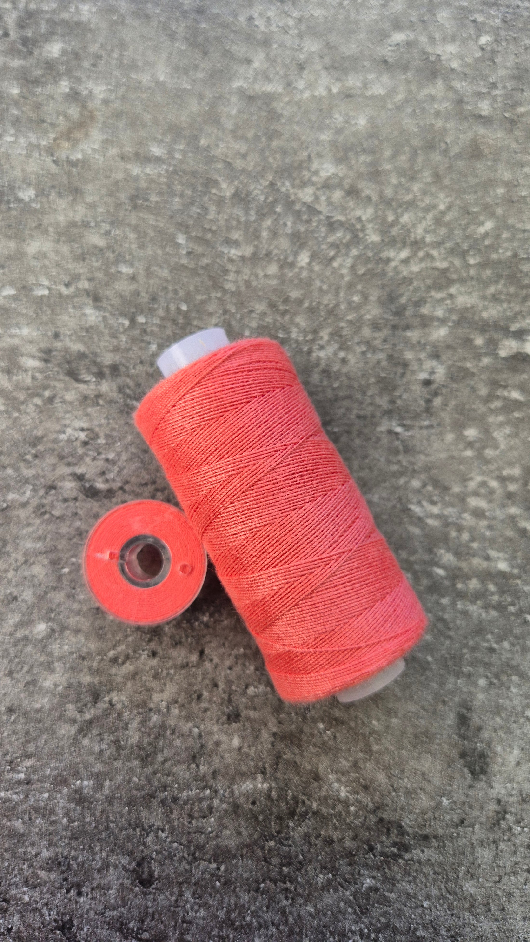 Nähgarn mit Unterfadenspule - verschiedene Farben