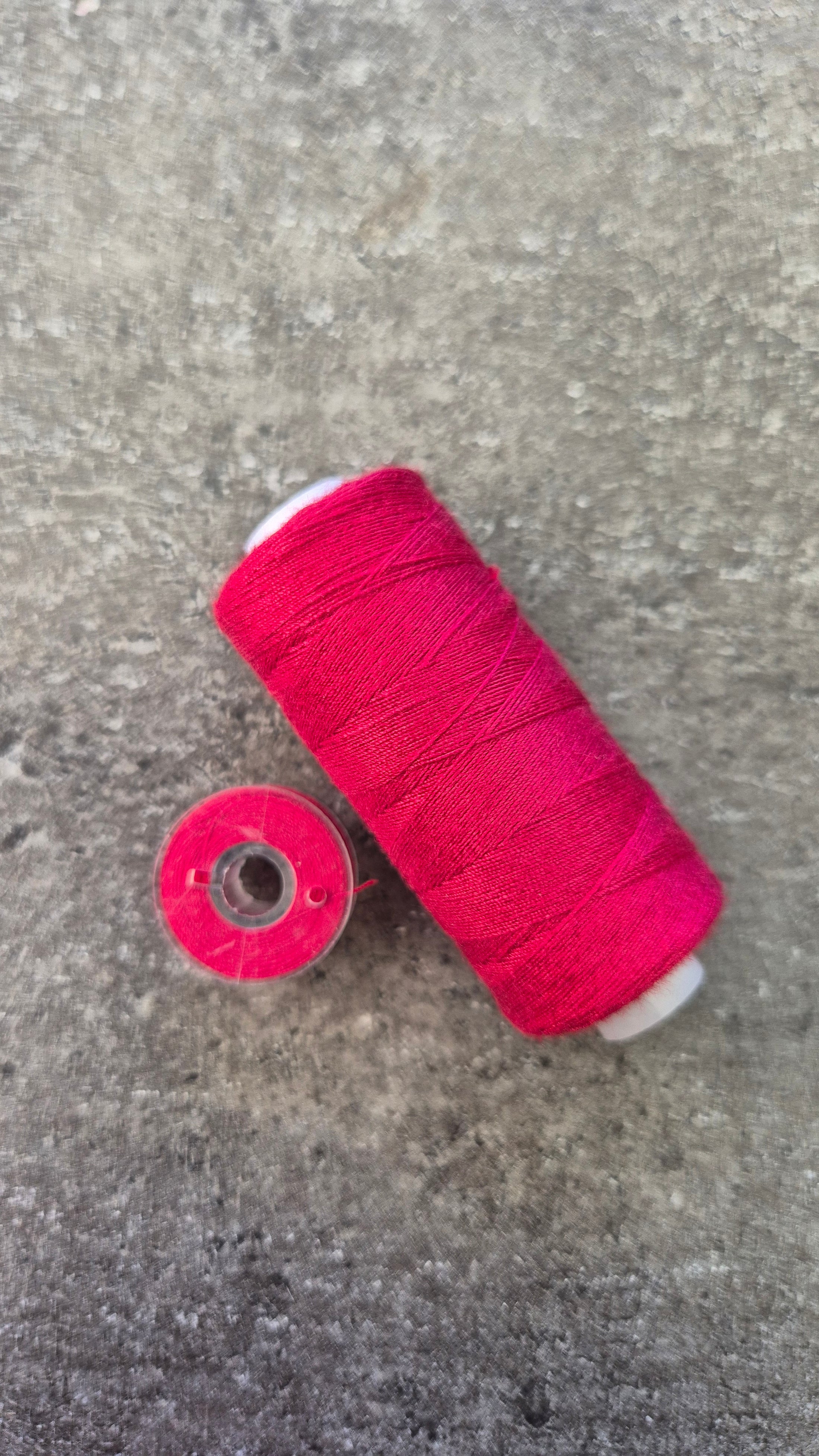 Nähgarn mit Unterfadenspule - verschiedene Farben